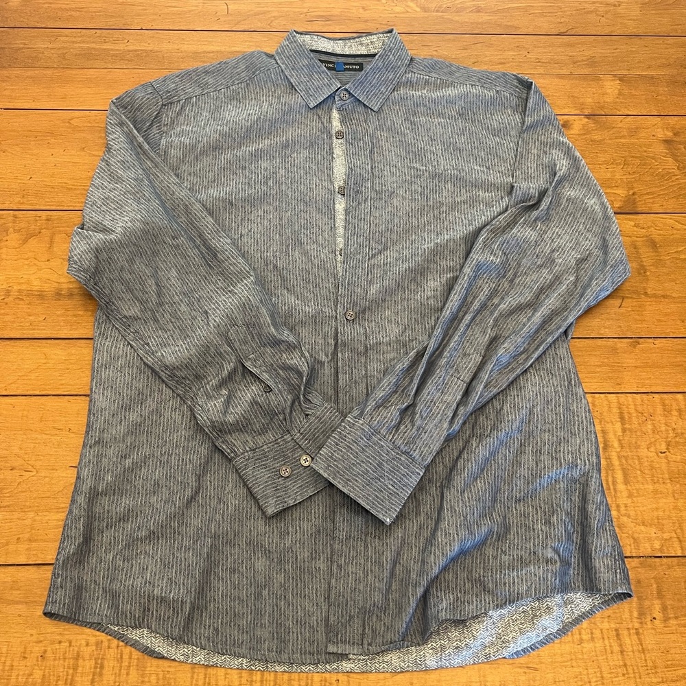 EUC Vince Camuto dress shirt
